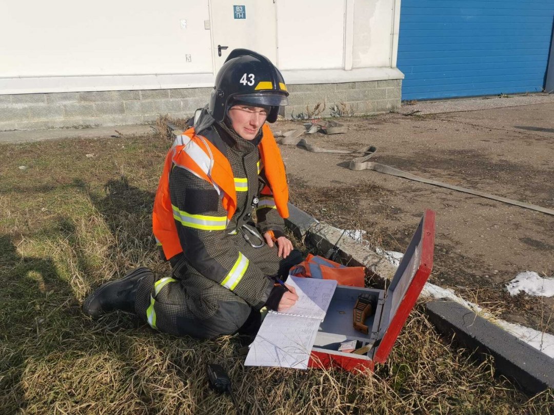 🚒 Огнеборцы провели пожарно-тактические учения в округе Ступино n n⚠ Вчера работники #Мособлпожспас совместно с сотрудниками федеральной противопожарной службы отработали действия по тушению условного пожара на предприятии по производству пищевой плёнки и упаковки